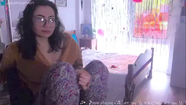Hairysafaeri - Myfreecams Private Video - 2025 04-10 14:48:03