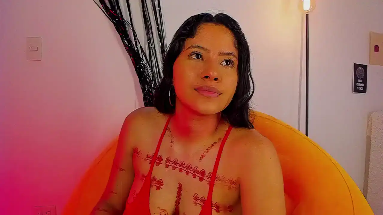 Holly-Hock - Flirt4Free Live Video Recording - 2025 05-04 13:16:53