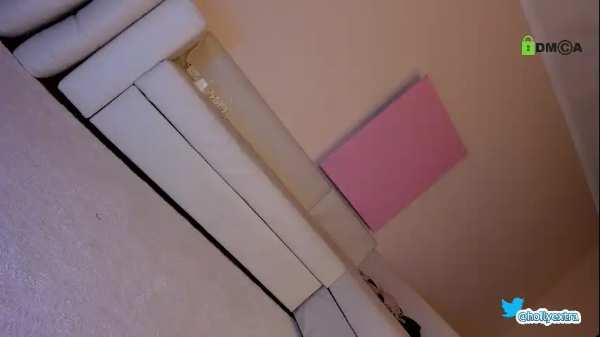 Hollyextra - Chaturbate Free Video - 2025 01-03 21:53:39