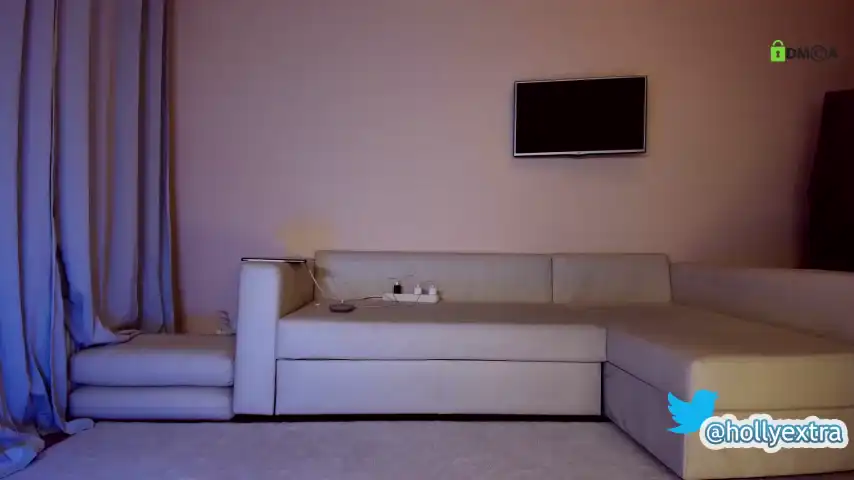 Hollyextra - Chaturbate Live Video Recording - 2025 05-02 17:39:12