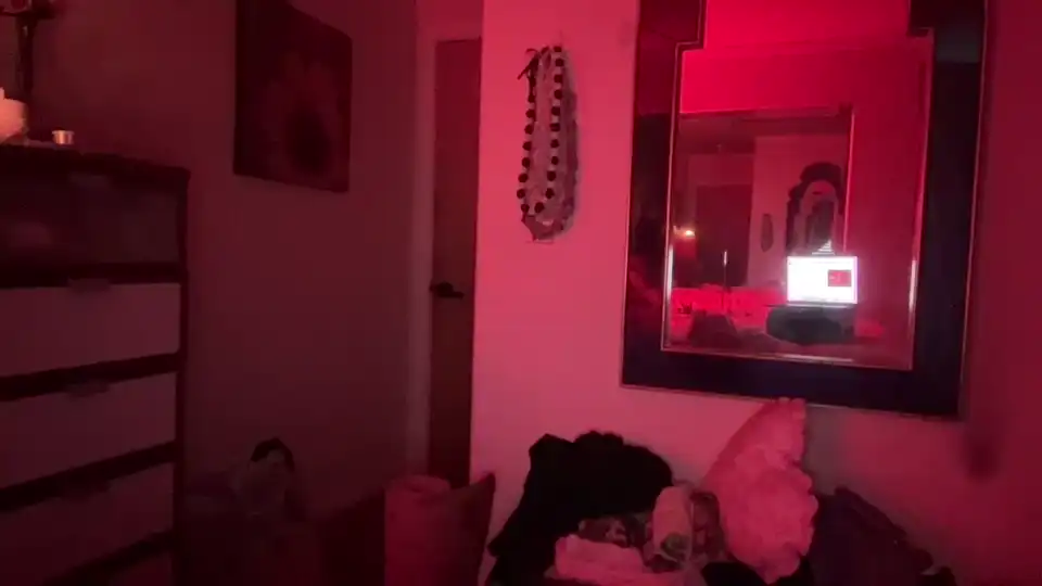 Honeybun_Z - Chaturbate Live Video Recording - 2025 05-07 17:20:14