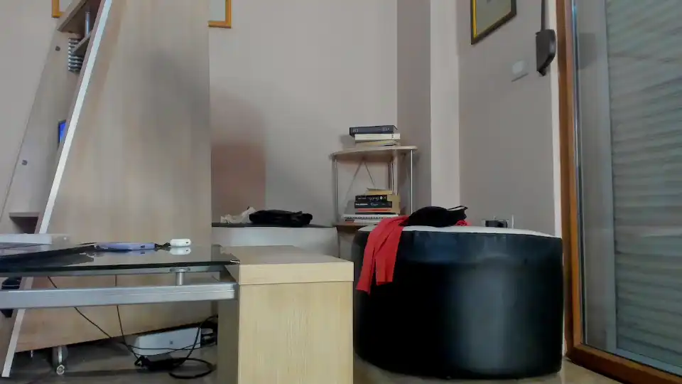 Hotel77777 - Chaturbate Free Video - 2025 01-15 02:04:42
