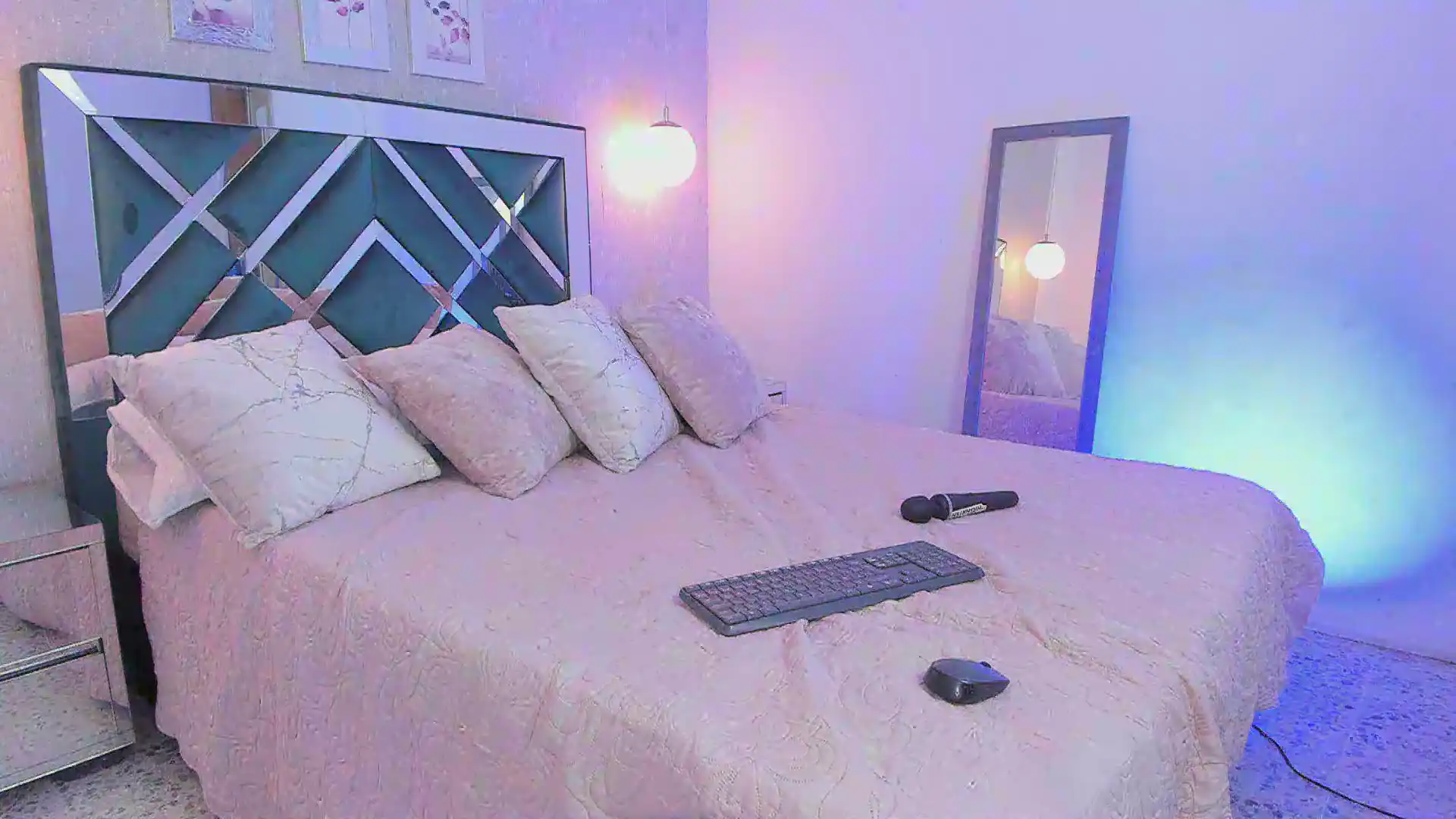 Ibella7 - Dreamcam Private Video - 2025 01-19 24:08:49