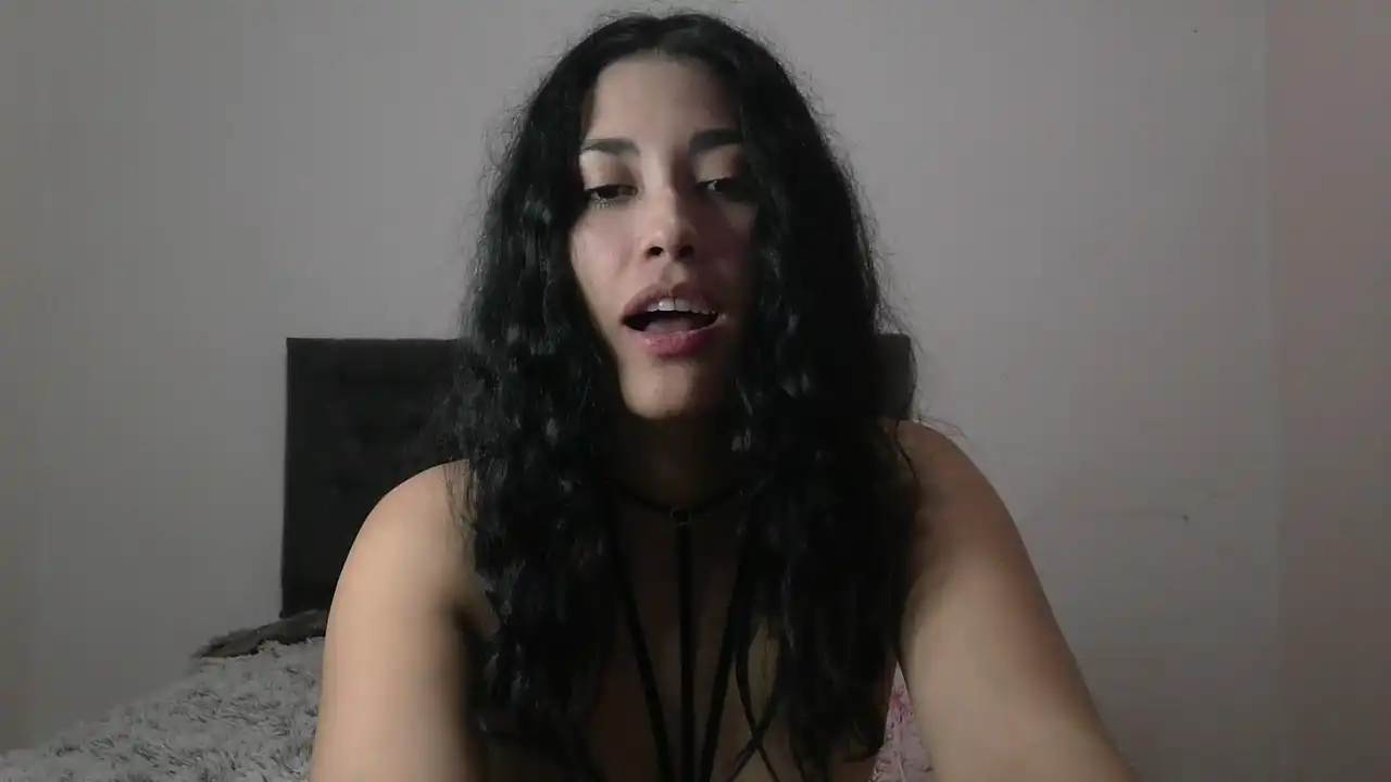 Isabellalis - Cam4 Record Video - 2025 01-03 00:44:24