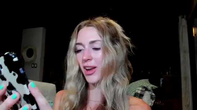 Itsbucket - Myfreecams Free Video - 2025 04-10 18:41:26
