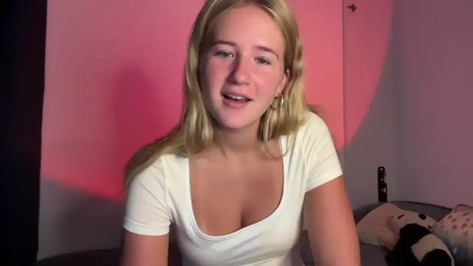 Itsssosierra - Chaturbate Free Video - 2025 04-01 04:35:18