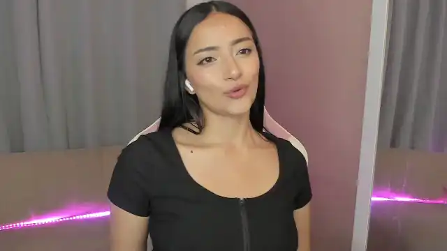 Jen-Holly - Flirt4Free Live Video Recording - 2025 05-10 05:34:22
