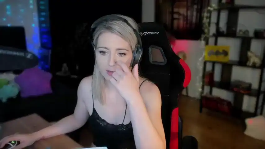 Kimilee22 - Chaturbate Private Video - 2025 01-16 04:52:56